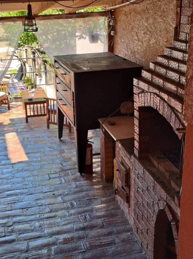 Casa De Vacanta Emd Ieşelniţa 外观 照片